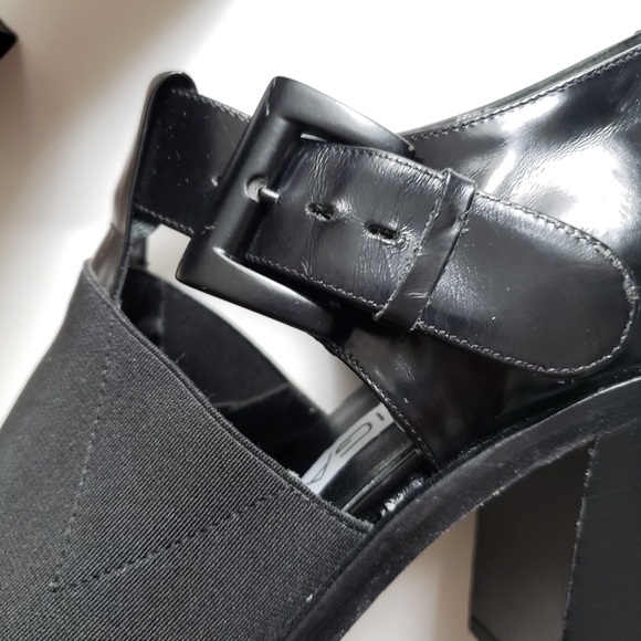 Via Spiga | T-strap Block Heels - Picture 11 of 13